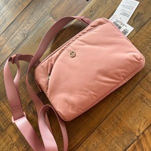 Lululemon Curved Lines Crossbody Bag